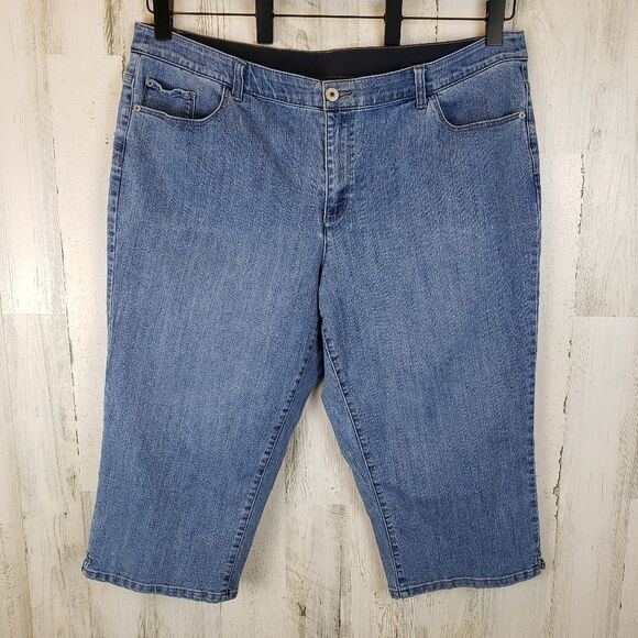 CJ Banks Light Wash Capri Jeans Sz 22W - Picture 1 of 5